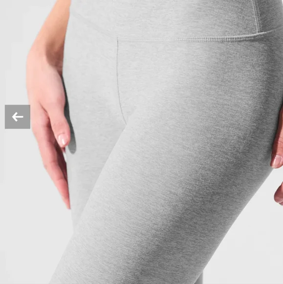 ALO Yoga AloSoft Light Gray Leggings - Picture 2 of 3